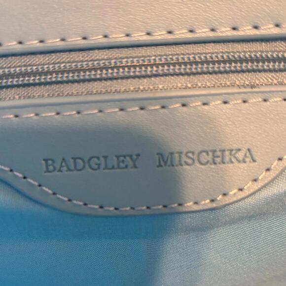 Badgley Mischka Quilted Light Blue Handbag with Gold Chain - Picture 5 of 6